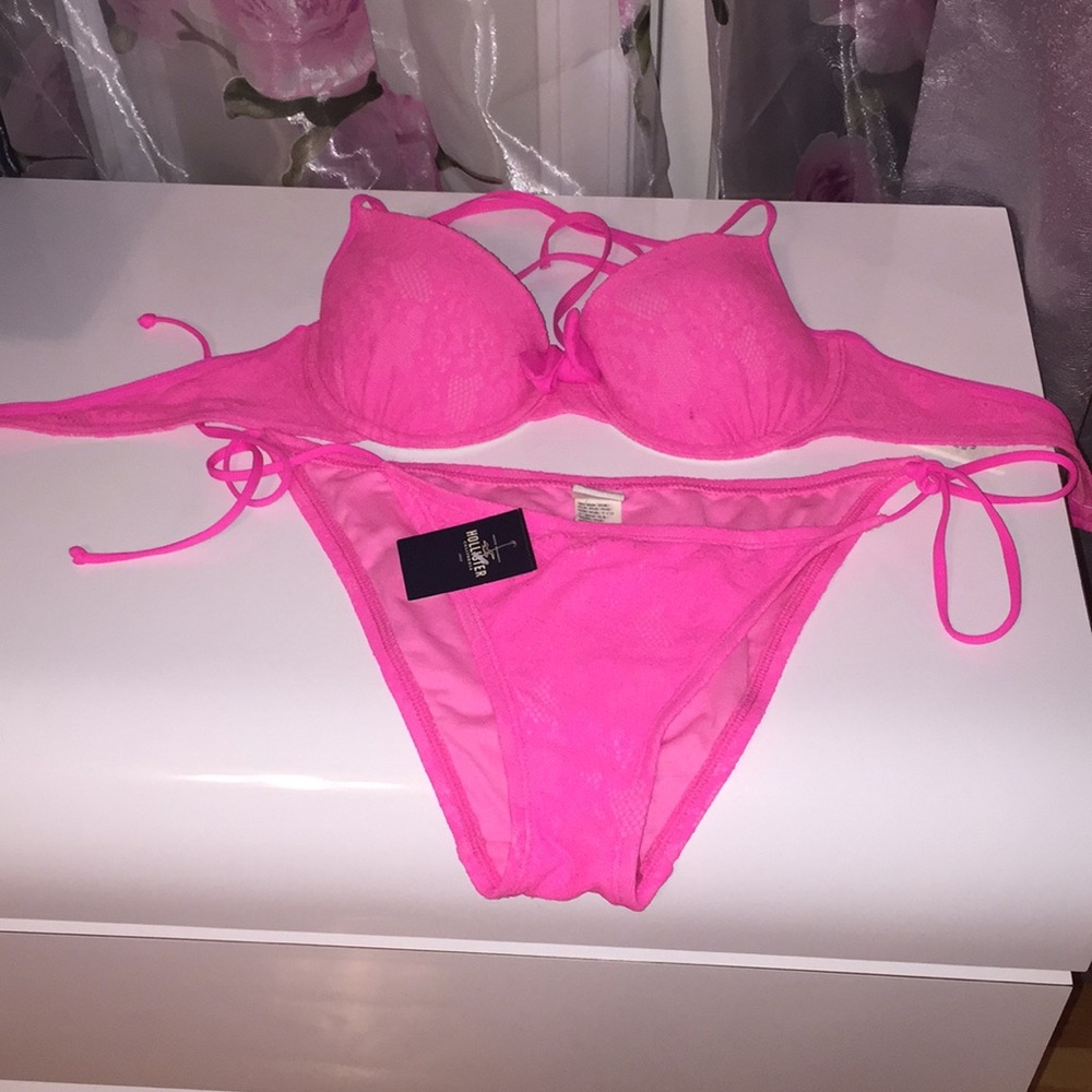 Hollister pink bikini swimsuit set size M